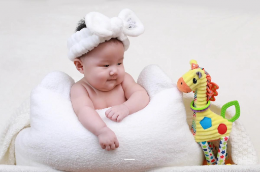 北京代生子机构包男孩4个月宝宝发育标准 北京代生子机构包男孩4个月宝宝发育标准